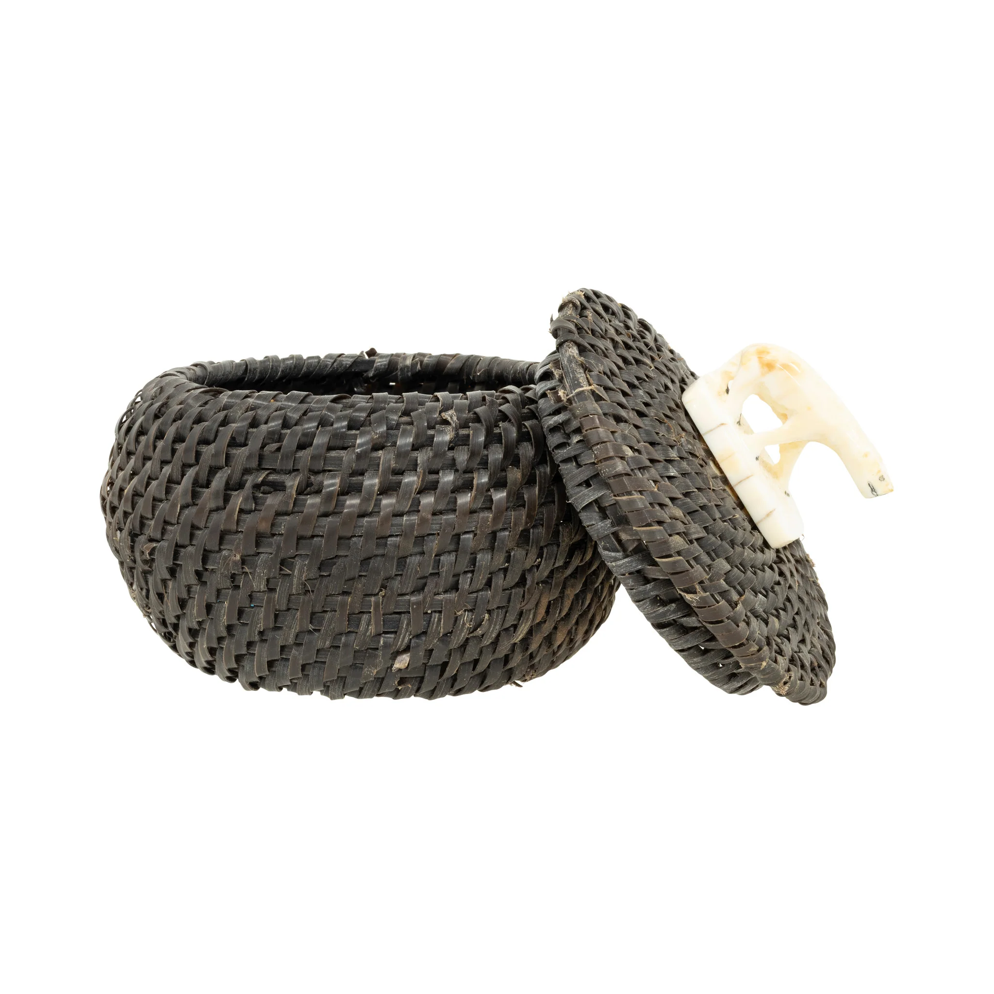 Alaskan Baleen Basket - Image 2