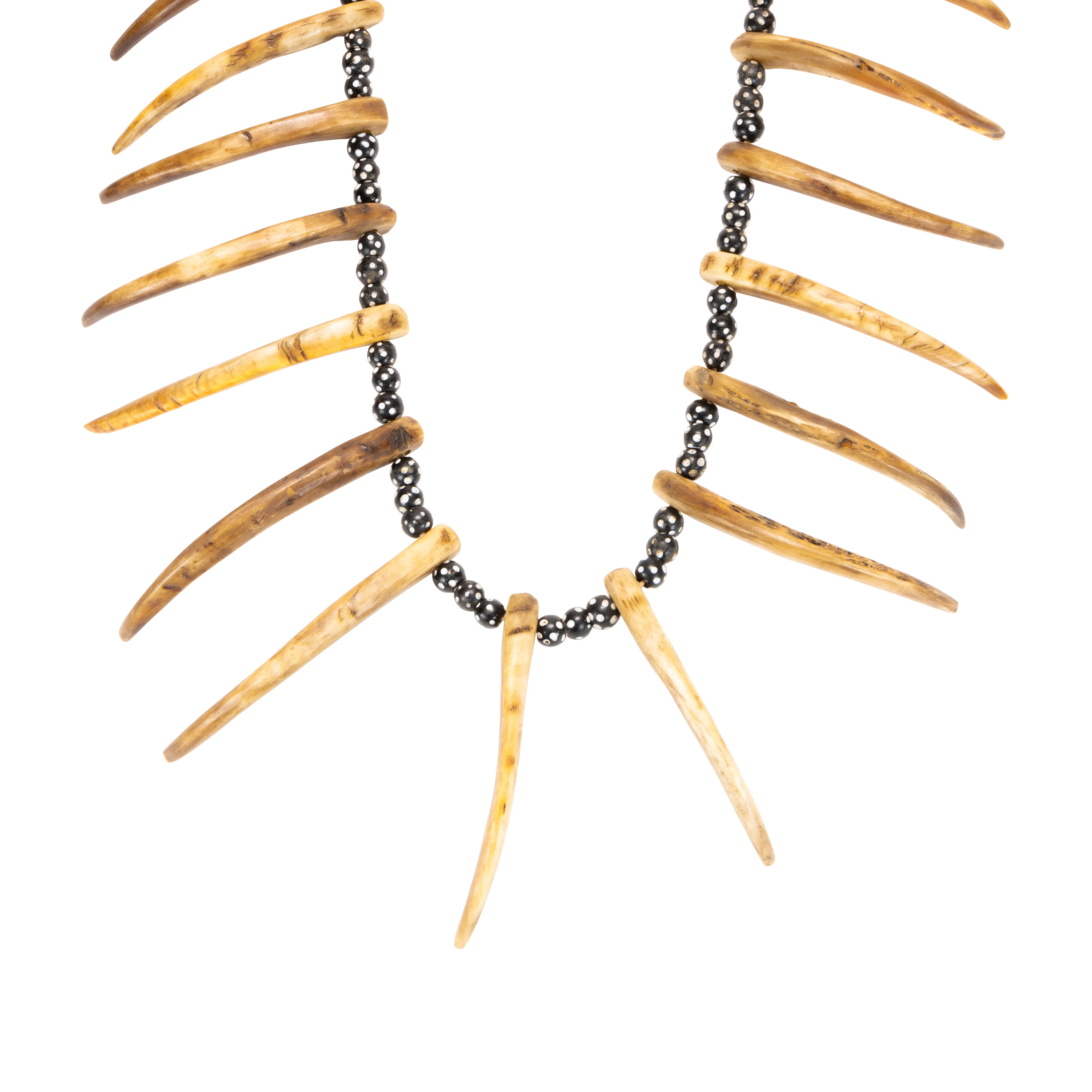 Apsaalooke (Crow) "Bear Claw" Necklace - Image 2