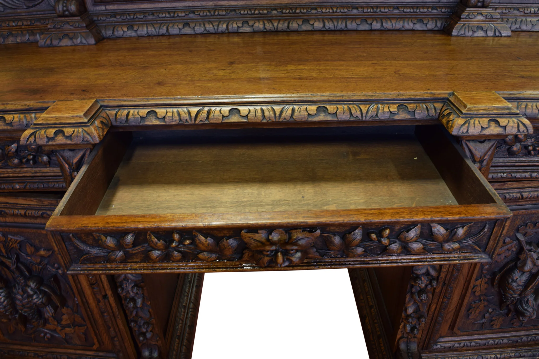 Continental Back Bar with Hanging Game Birds - Image 5