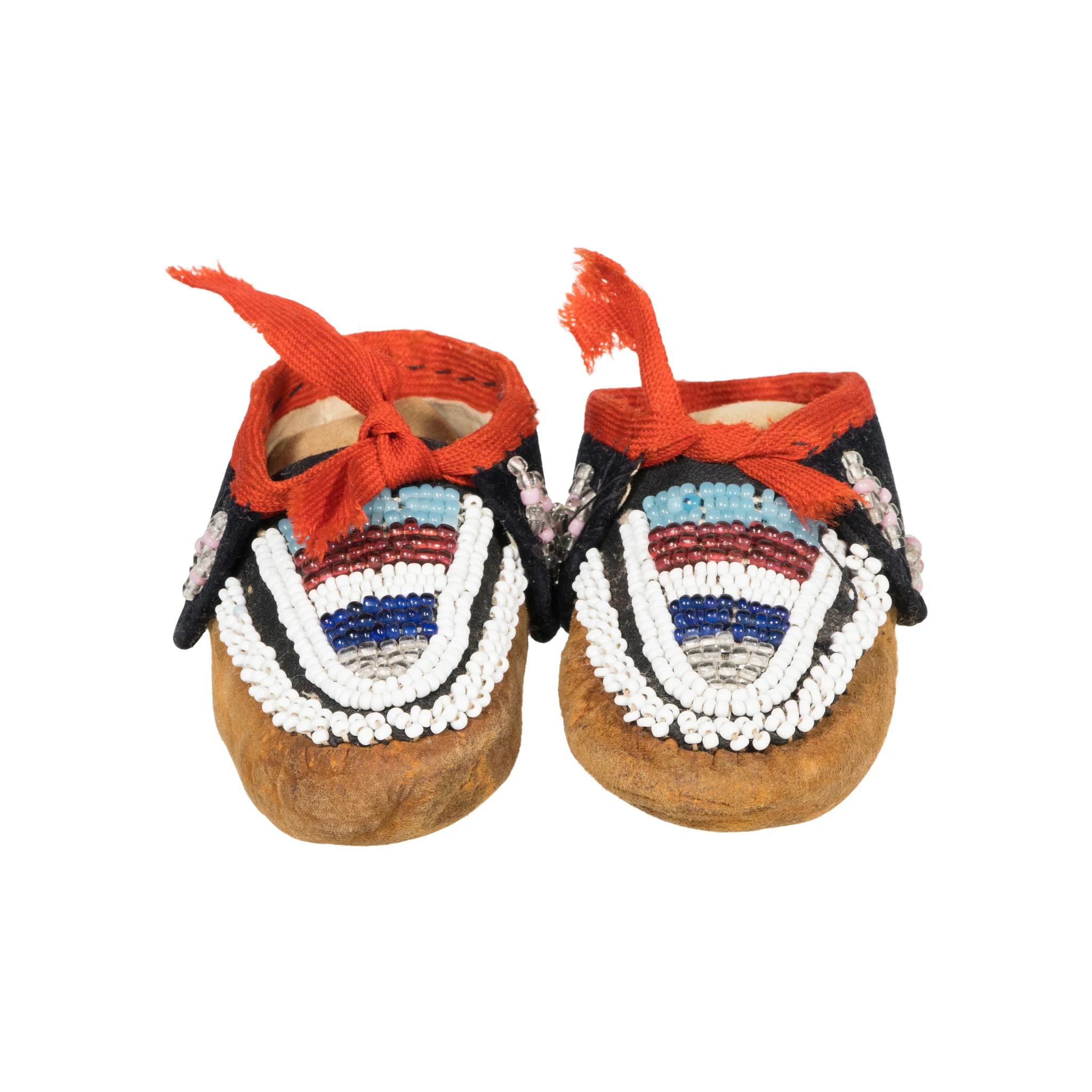 Haudenosaunee/Iroquois Child's Moccasins - Image 3