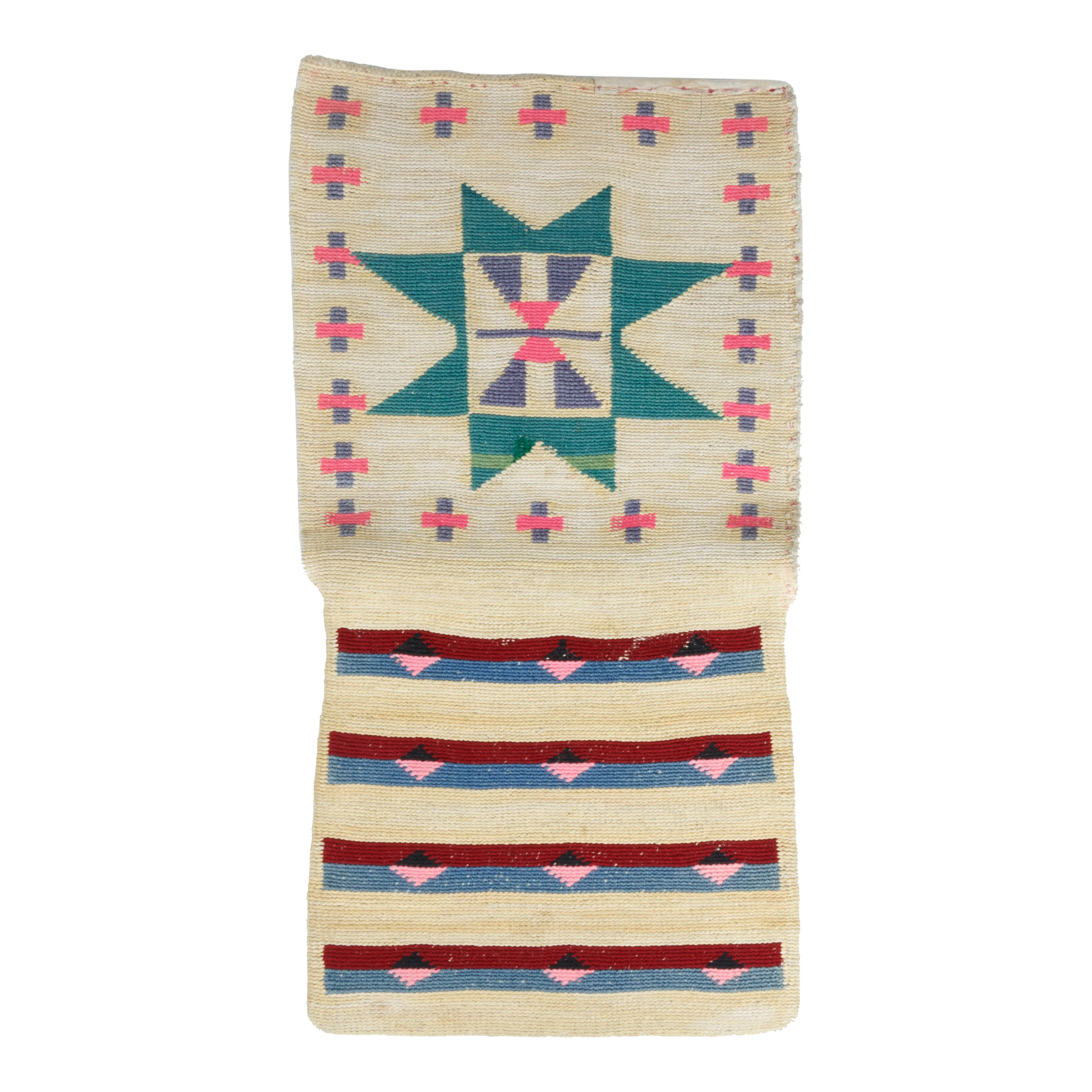 Nez Perce Corn Husk Flap Pouch - Image 3