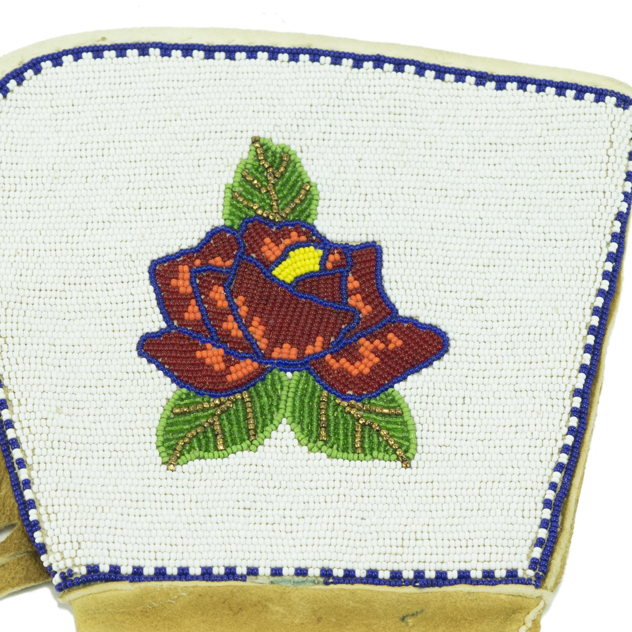Nez Perce Gauntlets with Roses - Image 2