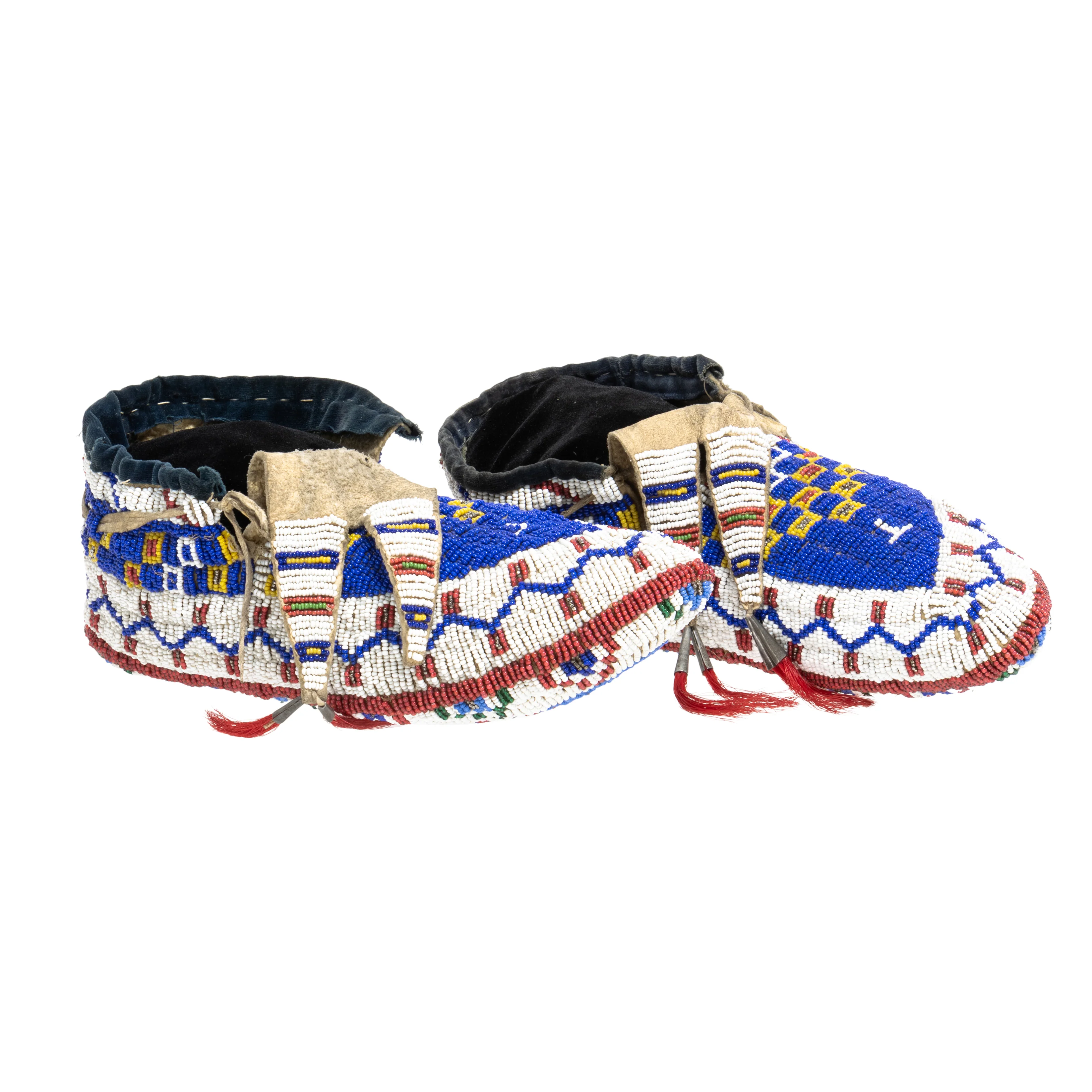Sioux Moccasins - Image 2
